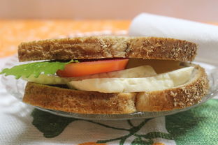 小零食品牌零食店，精选美味，快乐每一刻